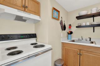 Above the Tea Room off Madison Square - 1