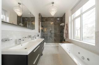 Exceptional Luxury w Leisure Facilities - 3