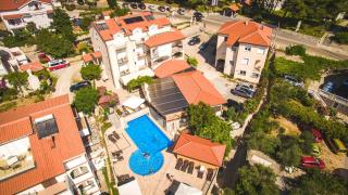 Apartments and Rooms Vitomir - 8