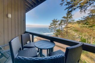 Fish and Whale Watch Otter Rock Gem with Beach Access - 0