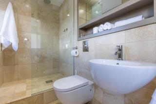 Spacious Town View Apartment in Central Harrogate - 8