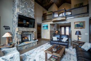 5 Cubs Lodge at Eagles Nest - 9