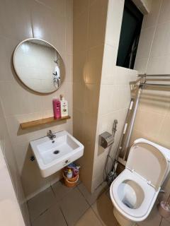 ITCC Manhattan Suites by Cozyqa Stay - 5