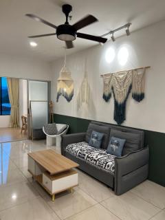 ITCC Manhattan Suites by Cozyqa Stay - 3