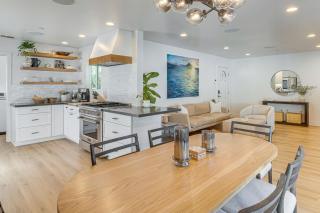 Long-Term Stay in Ventura! Sleek Sanctuary and Yard - 0