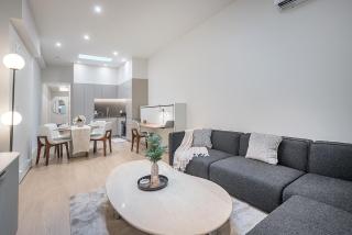 Downtown Core - Ultra Modern 1 Bedroom Apartment - 3