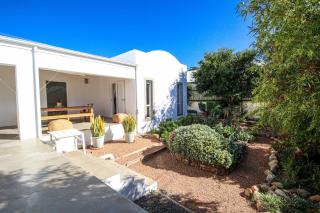 Calm Oasis in the heart of the Karoo - 0