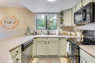 3 Mi to Sabino Canyon Condo with Resort Perks! - 9