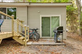 Walk to Lake Hamlin Cottage Near Boat Launch - 3