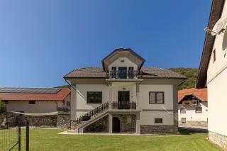 doLodge homestead in the Kolpa River canyon - 4