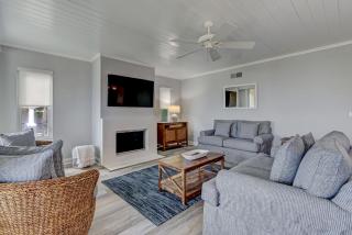 Oceanfront 3br 3ba Sea Dunes Unit - 7