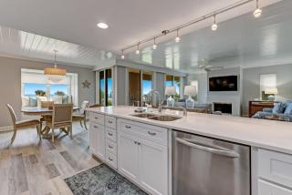 Oceanfront 3br 3ba Sea Dunes Unit - 3