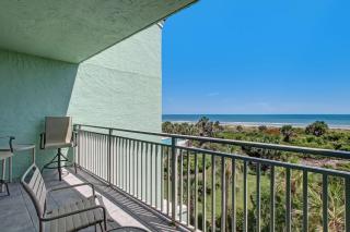 Ocean front comfort, Golf courses, walking and biking trails - 1