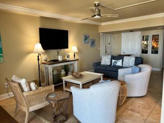 Oceanfront 3 Bedrooom Shipwatch Condo 1355 - 0