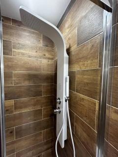 3 Bed - 2 Bath - Large Pool! - 1