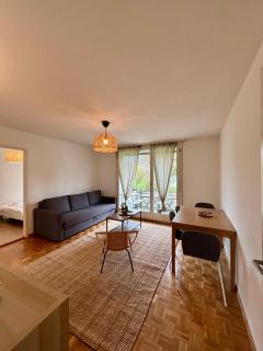 Simple and Cozy Flat in Zurich - 0