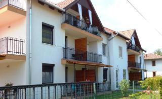 Falevél Apartmanház - 1