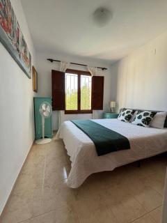 Apartamento con jardín, piscina y parking - 6