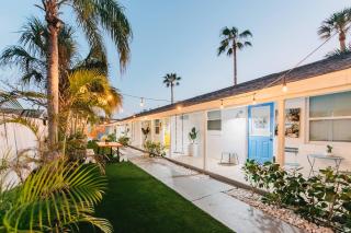 Fall Escape | 2BR King Suite | Beach <1mi | 4plex - 7