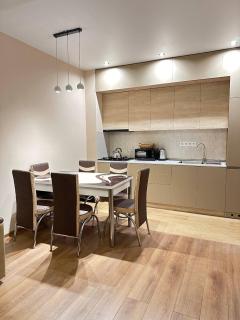 Olive Dream Apartment with Balcony View - 7