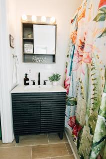 Fall Getaway | 2 Units | Steps to Beach | 4plex - 3