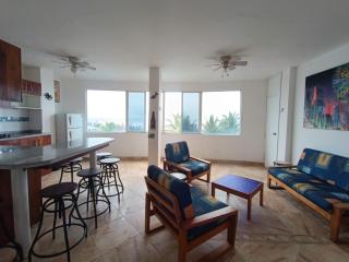 Apartamento con vista a la playa frente al mar - 1