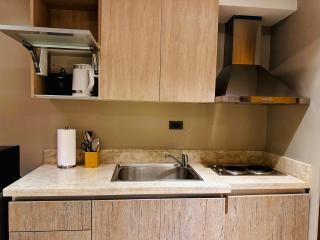 Studio Unit - Black Cat Studio - Santorini Hotel - Sta Lucia Mall Cainta Rizal - 2