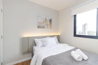 Apartamento Moderno e Completo em Curitiba - 3