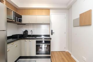 Apartamento Moderno e Completo em Curitiba - 3