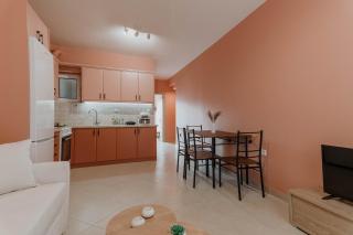 Cozy Peach Nest - 6
