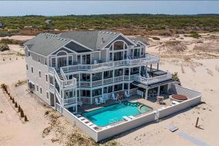 C9703 Oceanfront Luxury Retreat in Carova, Private Pool & Hot Tub - Prices Reduced! - 8