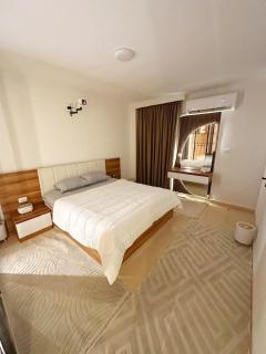 Modern Stay Close to Downtown B6 - 9