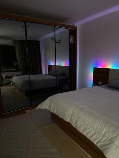 Modern Stay Close to Downtown B6 - 2