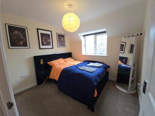 Modern Beautiful Luxury Coach House Free Parking - 3