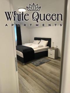 White Quenn Apartments - 7
