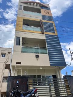 V Grand Homestay - 0