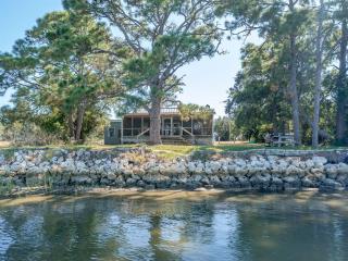 Bill's Bay Breeze - 0