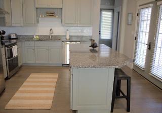 404A The Hilltop House - 1