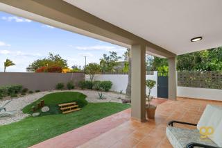 Bright Beach Stay, Balcony, Patio & Steps to Beach - 4