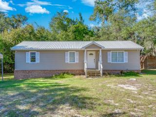 Maana- A Boaters Bungalow - 9