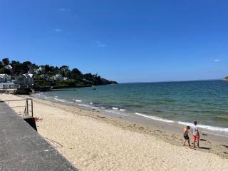 Maison familiale vue mer - jardin arboré - 8