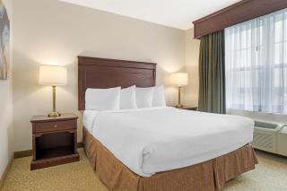 Best Western Plus Grand-Sault Hotel & Suites - 1