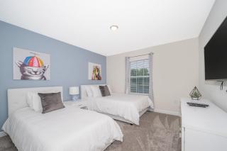 5013MO TOWNHOUSE 4 BEDROOMS & 3 BATHROOMS + POOL - 4