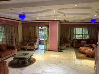 3 bedrooms 3 bathrooms ensuit, 2 living rooms - 5