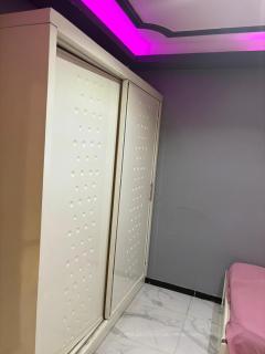 3 bedrooms 3 bathrooms ensuit, 2 living rooms - 4