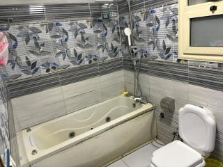 3 bedrooms 3 bathrooms ensuit, 2 living rooms - 2