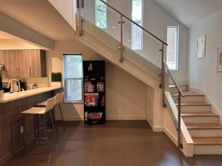 Tranquil Retreat W Modern Flair - 8