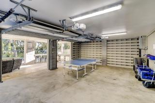 AV3-39: 3 39th Avenue - 3
