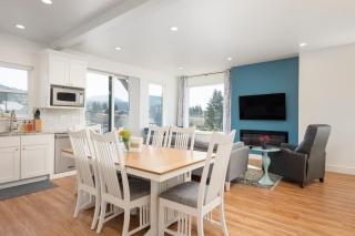 The Perch Modern Luxury with Panoramic Views - 1