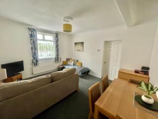 Southsea Garden Flat - Free Parking, Pets welcome - 6